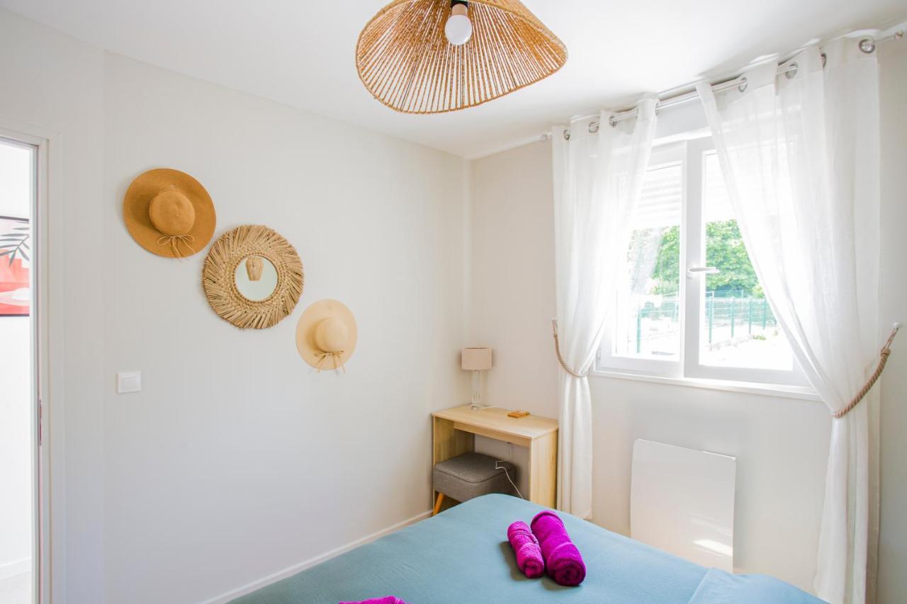 Boho Chic Duo: Tranquil Garden Retreat with Modern Comforts Valenciennes Exterior photo